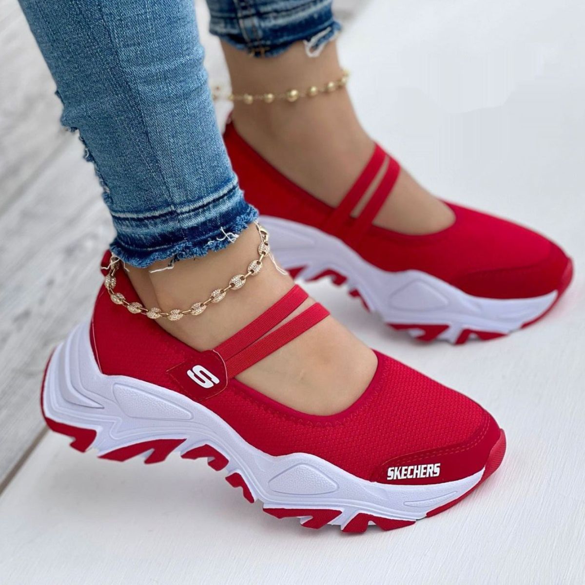 MAFALDA SKECHERS