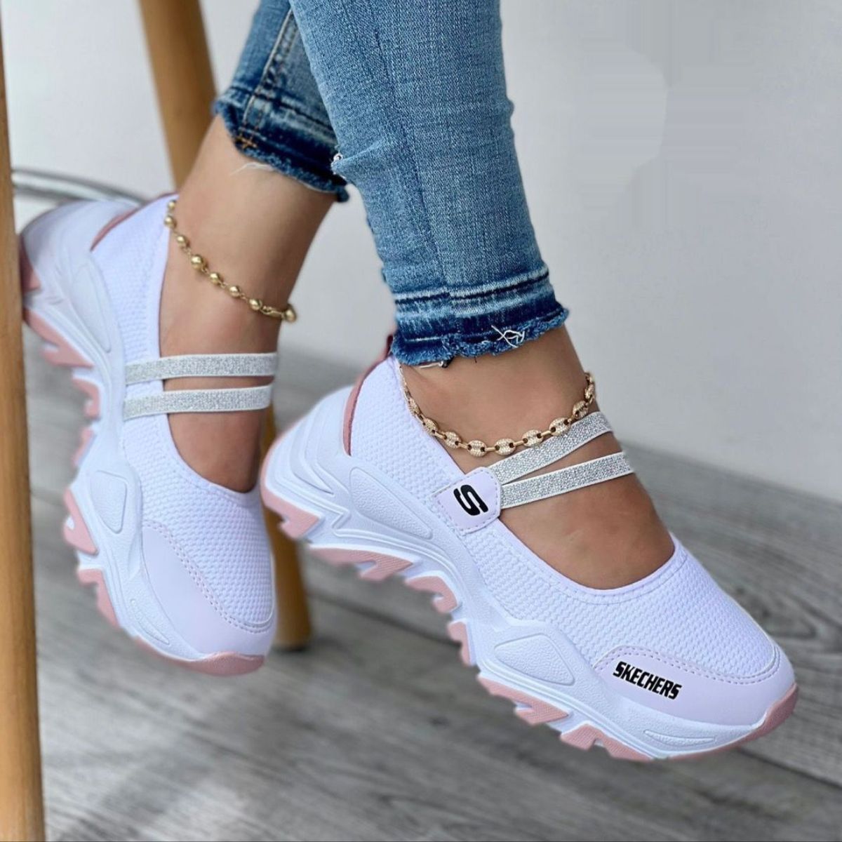 MAFALDA SKECHERS